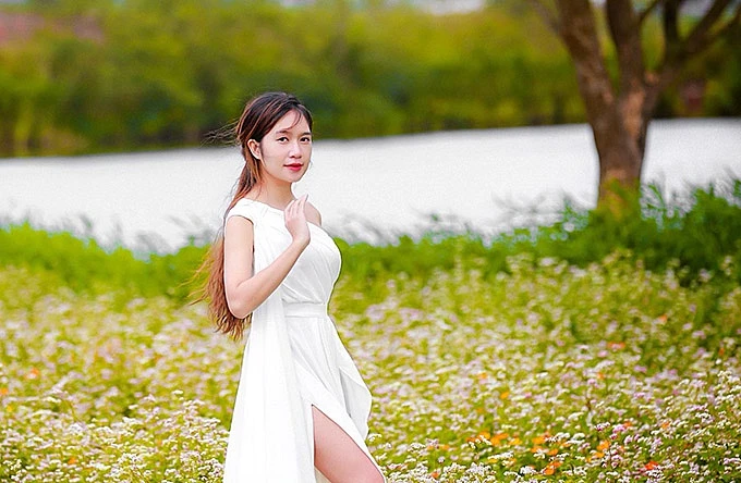 Đã 4 con nhưng vợ Lý Hải vẫn sở hữu nhan sắc nổi bật thế này