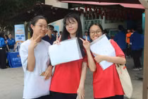 Thí sinh tự tin trước giờ thi Ngữ văn: Có đoán đề, nhưng không học tủ