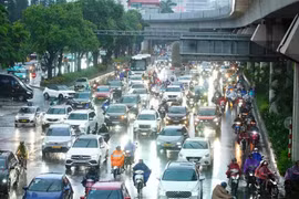Nhiều khu vực mưa to sáng nay, cảnh báo sạt lở ở 10 tỉnh thành