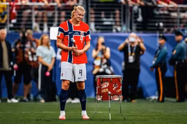 World Cup biến Erling Haaland thành biểu tượng thương mại đắt giá
