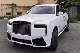 Chiếc Rolls-Royce Cullinan Series II Black Badge đầu tiên về Việt Nam