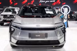 Toyota bZ4X 2026 ra mắt Thái Lan từ 1,2 tỷ đồng, có về Việt Nam?