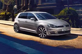 Volkswagen Passat và Golf bị triệu hồi tại Việt Nam vì lỗi túi khí