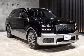 [GALLERY] Toyota Century có giá gần 20 tỷ, đắt hơn cả Rolls-Royce Cullinan
