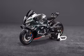 [GALELLRY] BMW ra mắt 115 chiếc M1000RR Isle of Man TT bản đặc biệt