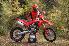 Ducati Desmo450 EDS 2026 - "cào cào chúa" chốt lịch ra mắt và mở bán