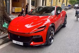 [GALLERY] Ferrari Purosangue đầu tiên lăn bánh tại Hà Nội, khoảng 40 tỷ đồng