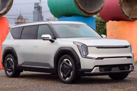 Triệu hồi hơn 21.000 xe điện Kia EV9 vì lỗi hàng hế thứ 3