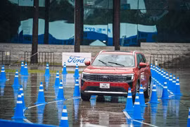 Ford Việt Nam ưu đãi tháng 9/2026, đẩy mạnh trải nghiệm Ready Set Ford