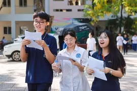 Thi lớp 10 chỉ Toán, Văn: Phụ huynh mừng, giáo viên vẫn băn khoăn