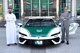 [GALLERY] Lamborghini Temerario vào đội siêu xe tuần tra của cảnh sát Dubai