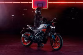 [GALLERY] Yamaha MT-125 2027 ra mắt - nâng cấp phanh ABS và màn hình màu TFT
