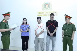 Khởi tố hai đối tượng kinh doanh hơn 7.600 giày, dép 'Fake'