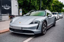 Lý do 84 xe sang điện Porsche Taycan tiền tỷ bị triệu hồi tại Việt Nam?