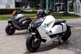 BMW CE04 - xe máy điện đắt nhất Việt Nam, đắt hơn ôtô 7 chỗ