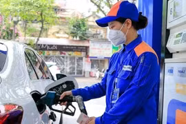 Giá xăng dầu đồng loạt tăng từ chiều nay
