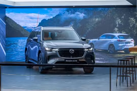 Cận cảnh Mazda CX-90 tại Việt Nam, SUV cao cấp khoảng hơn 2 tỷ đồng
