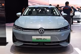 Cận cảnh Volkswagen Passat ePro "ăn xăng như ngửi" đấu Toyota Camry