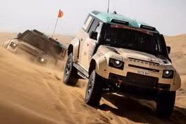 [GALLERY] Land Rover "gây sốc" - đem siêu SUV đua Dakar Rally ra chạy phố