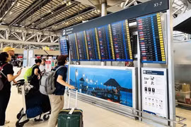 Phó Thủ tướng yêu cầu tháo gỡ vướng mắc về tạm hoãn xuất cảnh do nợ thuế