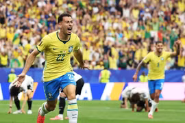 Brazil thắng nghẹt thở Nhật Bản, giành vé vào vòng 1/8