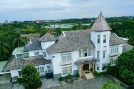 Bên trong biệt thự khủng của đại gia Việt trước khi "ngã ngựa" 