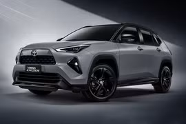 Toyota Yaris Cross HEV NightShade 2026 ra mắt, từ 745 triệu đồng