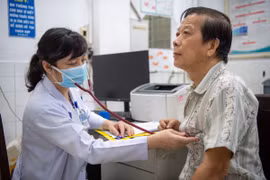 Bộ trưởng Y tế: Không có quy định mỗi bệnh nhân được khám tối thiểu 6 phút