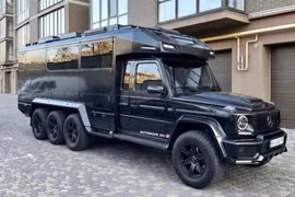 Thực hư nhà di động Mercedes-AMG G63 sở hữu "8 chân", giá chỉ 7,5 tỷ