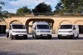 [GALLERY] Ford Transit City lộ diện - xe van điện giá rẻ chạy tới 381km/sạc