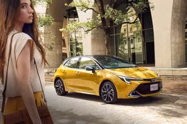  [GALLERY] Tận thấy Toyota Corolla Sport 60th màu độc, hơn 551 triệu đồng