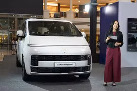 [GALLERY] Hyundai Staria Hybrid 2026 chào sân Đông Nam Á, từ 851 triệu đồng