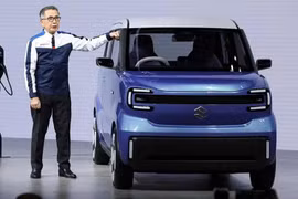[GALLERY] Suzuki Vision e-Sky - ôtô điện siêu nhỏ, giá rẻ rục rịch ra mắt