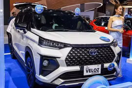 [GALLERY] Toyota Veloz Hybrid mới từ 440 triệu tại Indonesia, sắp về Việt Nam