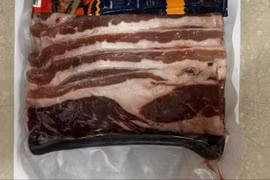 Cận cảnh quá trình “phù phép” 14 tấn thịt trâu thành thịt bò Wagyu