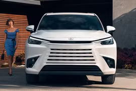 Lexus âm thầm tăng giá bán xe SUV gia đình ăn khách TX