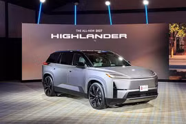 Toyota Highlander EV từ khoảng 55.000 USD có gì "đấu" các đối thủ?
