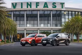 VinFast chính thức ra mắt VF MPV 7, giá 819 triệu đồng