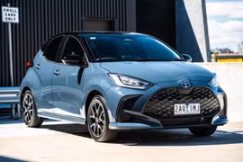 Toyota Yaris Hybrid 2026 nâng cấp nhẹ, tăng giá bán