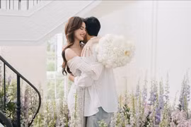 'Ma nữ đẹp nhất Thái Lan' bí mật kết hôn với bạn trai