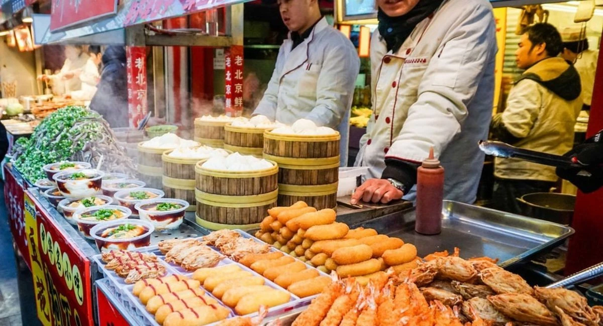 10 món ăn vặt nức tiếng nhất định phải thử khi du lịch Bắc Kinh