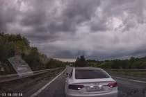 Rapper Bình Gold dùng ma túy rồi lái xe lạng lách trên cao tốc