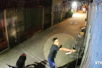 Một gia đình bất ngờ bị đối tượng cầm hung khí đến dọa giết 