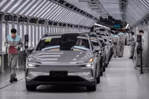 Xe điện Trung Quốc bỏ xa Mỹ về giá thành, công nghệ lẫn... số lượng cổng sạc