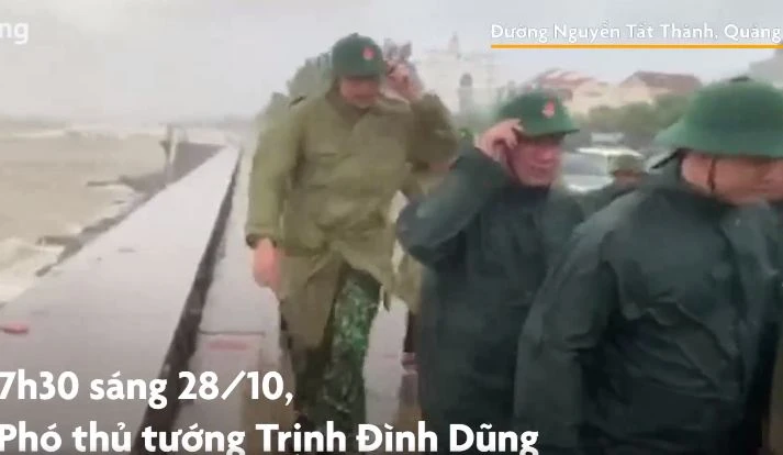 Video: Phó thủ tướng kiểm tra công tác sơ tán người dân Đà Nẵng