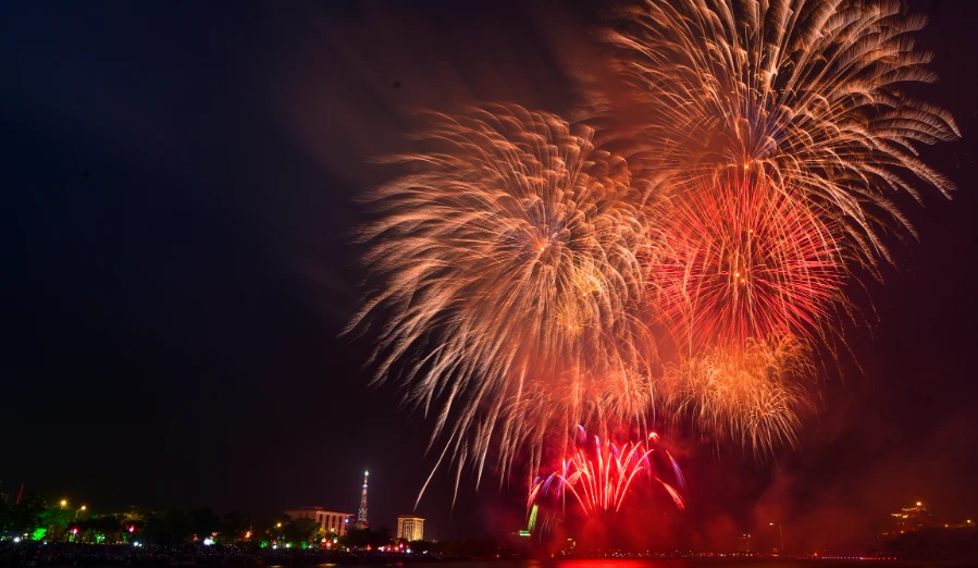 Mãn nhãn với màn pháo hoa tầm cao tại Giỗ Tổ Hùng Vương