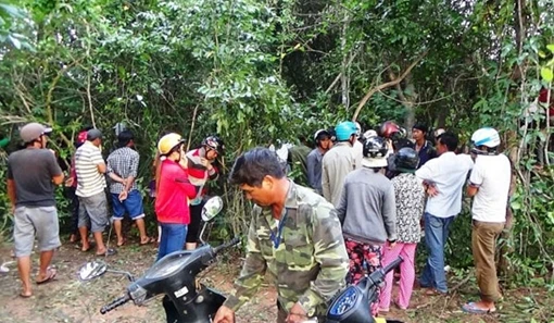 Bị chê điện thoại cũ, sát thủ nhí lập kế trả thù tàn độc