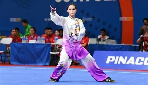 Nhan sắc diễm lệ của nữ hoàng wushu Philippines