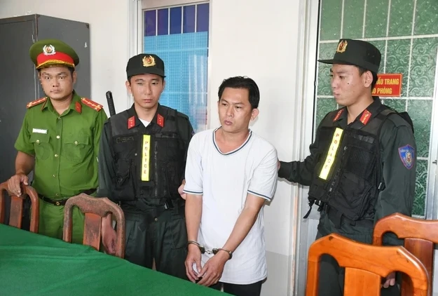 Cán bộ ủy ban kiểm tra bị bắt và loạt vụ lừa chạy án