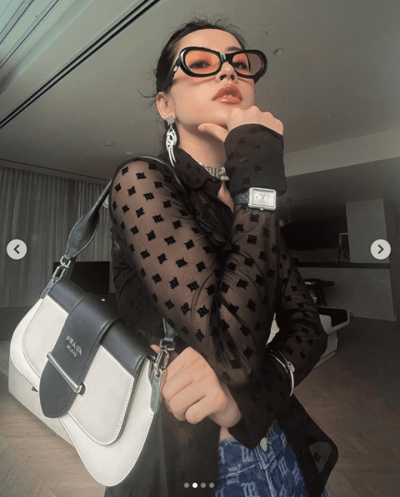 Ở tuổi 30, hot girl Hà thành Chi Pu không chỉ gây mê bởi nhan sắc xinh đẹp, nóng bỏng, đang đúng độ chín mà còn bởi khối tài sản khổng lồ mà người đẹp sở hữu sau nhiều năm chăm chỉ lao động nghệ thuật.